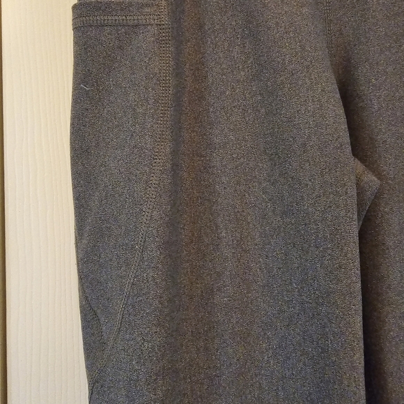 Old Navy Active power soft go dry high rise gray leggings size S Small - Picture 6 of 8